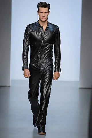 Look 18
